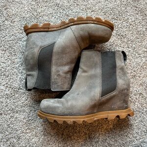 Sorel Chelsea Boots